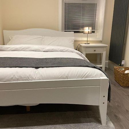 Beautiful Rooms Only Few Steps Away From Bruce Grove Tottenham Stadium Londres Exterior foto