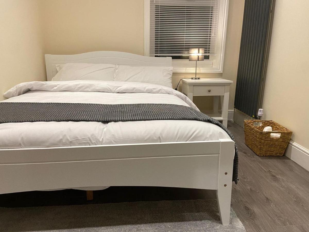 Beautiful Rooms Only Few Steps Away From Bruce Grove Tottenham Stadium Londres Exterior foto